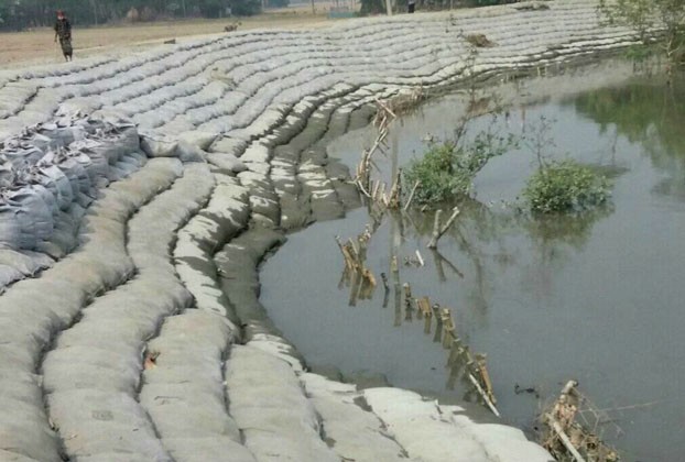 https://www.dhakaprotidin.com/wp-content/uploads/2021/01/amtali-barguna-0.jpg